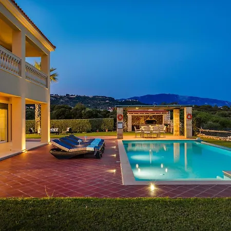 Sunset Villa *